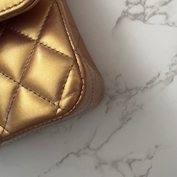 Chanel Metallic Lambskin Quilted Medium Double Flap Golden - Picture 11 of 12